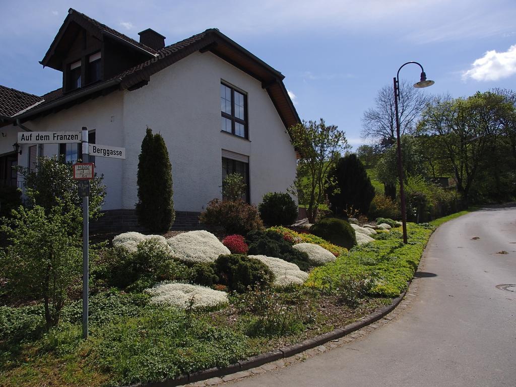 Ferienwohnung Meisenthal Naehe Nuerburgring Кельберг Номер фото